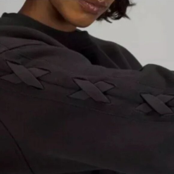 Lululemon Braided Sleeve Pullover Sweatshirt Crew Neck Athleisure Black 6 - Picture 2 of 9